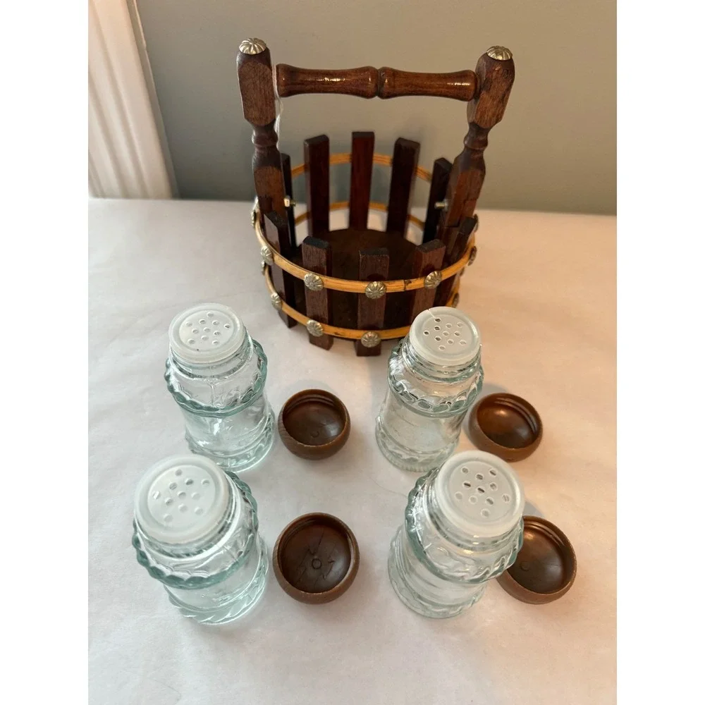 Vintage Wood Caddy Glass‎ Salt and Pepper Shakers Set Country Farmhouse